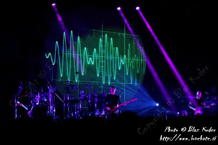 34_Brit_Floyd.jpg