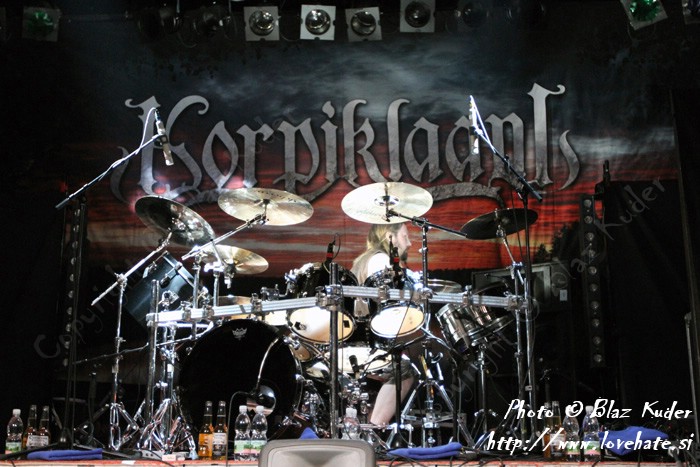 03_Korpiklaani.jpg