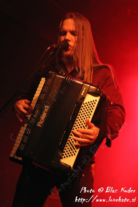 20_Korpiklaani.jpg