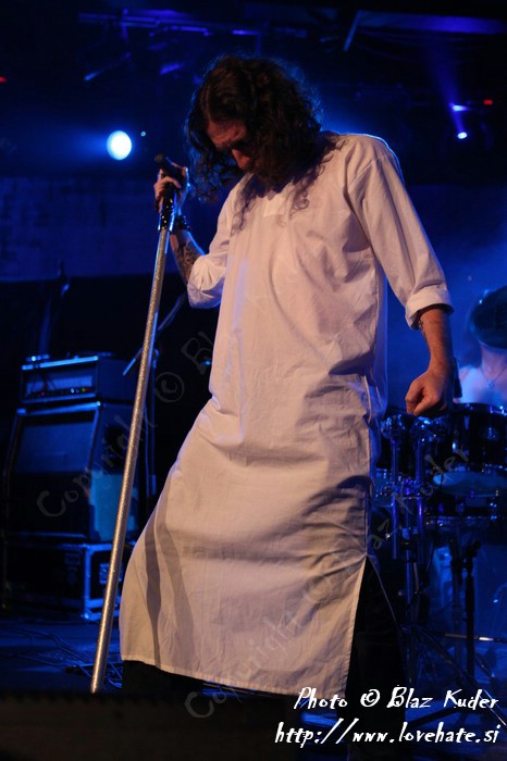 03_Orphaned_Land.jpg