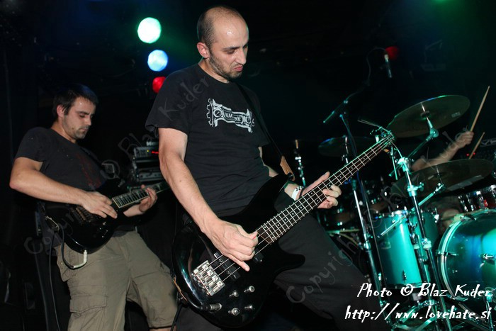 04_In_The_Crossfire.jpg