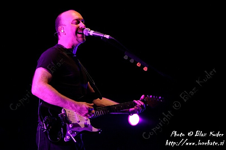 20_Brit_Floyd.jpg