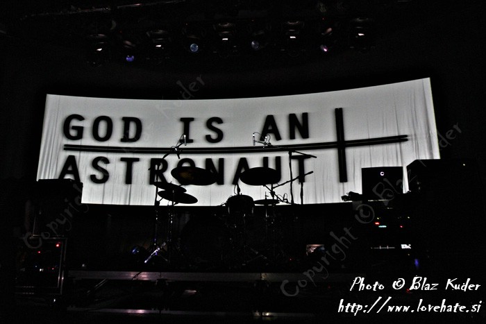 01_God_Is_An_Astronaut.jpg