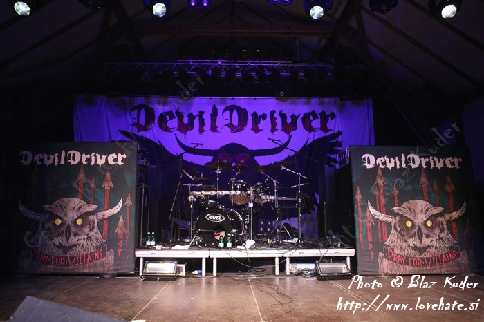01_Devil_Driver.jpg