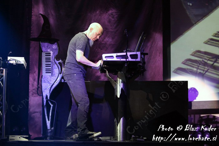23_Dream_Theater.jpg