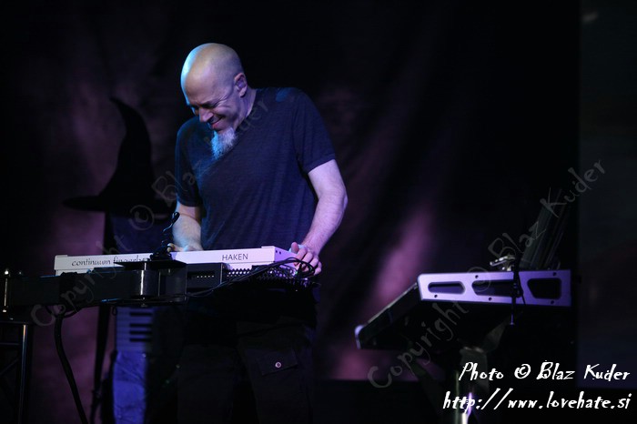26_Dream_Theater.jpg